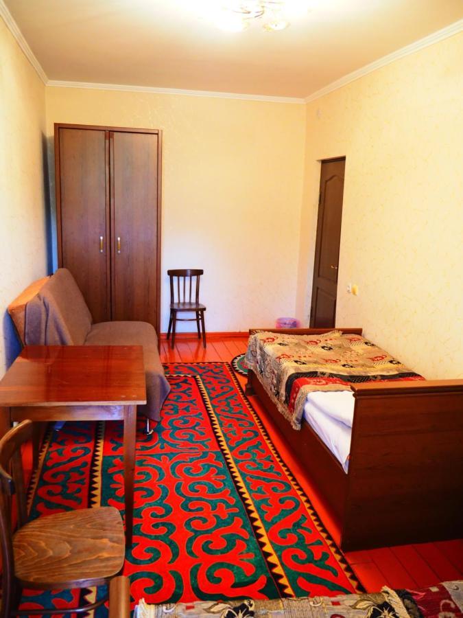 Baktygul Guesthouse Naryn Exterior foto
