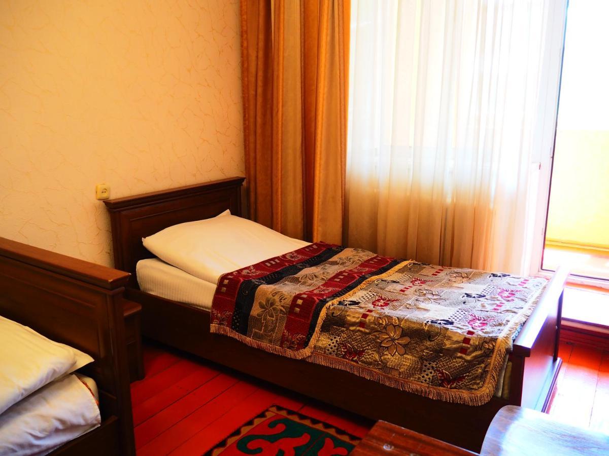 Baktygul Guesthouse Naryn Exterior foto